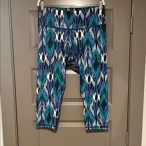 Old Navy Women's Leggings in Blue and Green Pattern